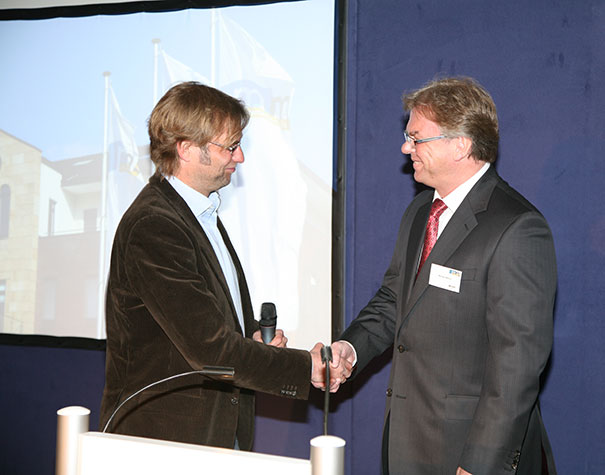 Jürgen Klopp, langjähriger Trainer des BVB und m+m Geschäftsführer Michael Müller auf einer m+m Firmenveranstaltung.